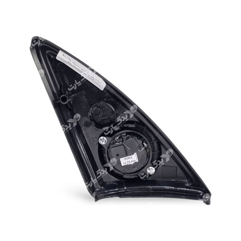 قاب سه گوش آینه برقی سمند سورن داخل اتاق راست ایساکو قاب سه گوش آینه برقی سمند سورن داخل اتاق راست ایساکو