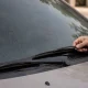 بررسی علت کار نکردن شیشه‌شور خودرو روی شیشه خاک‌گرفته