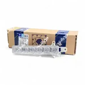 چراغ روشنایی روز جلو تارا ایساکو